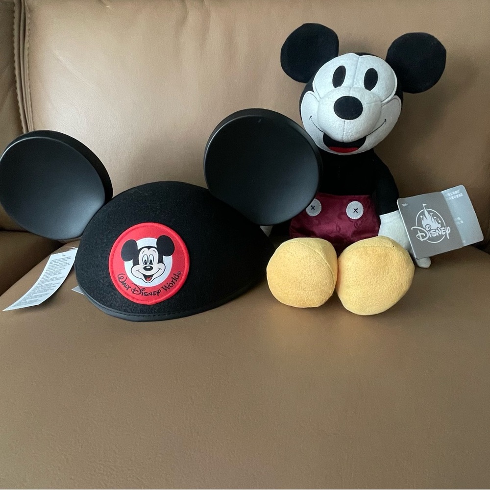 DISNEY Mickey Mouse Plush and Mickey Ears Hat